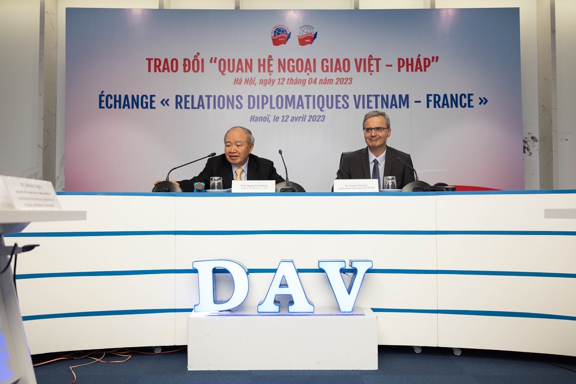 Khánh thành Thư viện Pháp ngữ và tổ chức Trao đổi 'Quan hệ Ngoại giao Việt-Pháp' Khánh thành Thư viện Pháp ngữ và tổ chức Trao đổi 'Quan hệ Ngoại giao Việt-Pháp'