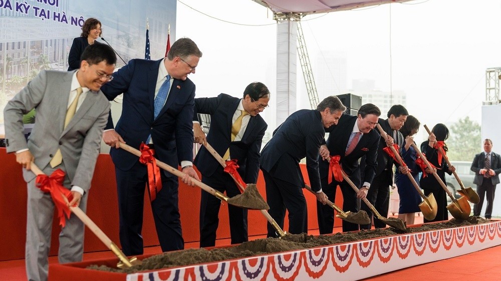 ngoai truong antony blinken du le khoi cong tru so dai su quan hoa ky tai ha noi