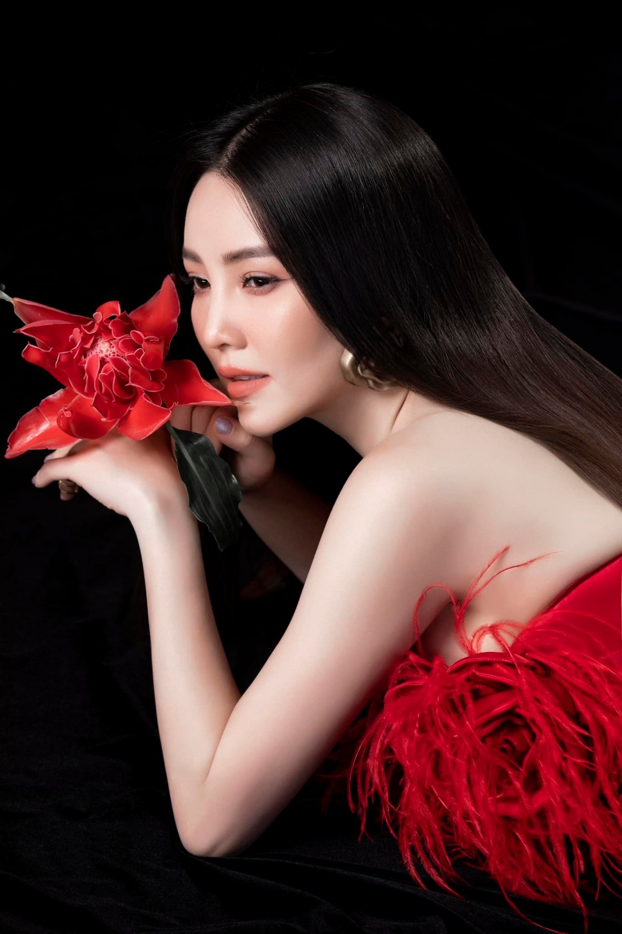 Á hậu Thụy Vân