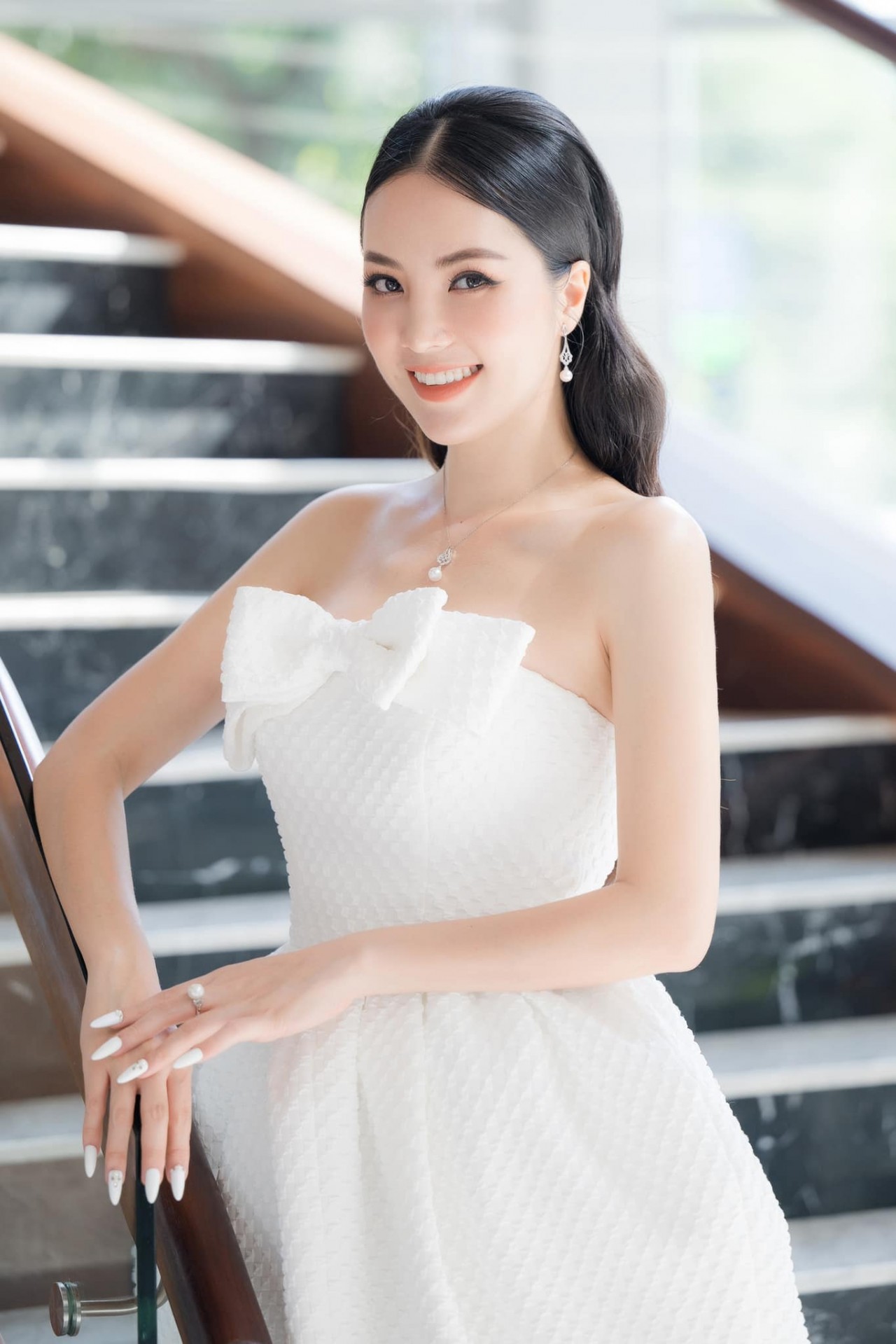 Á hậu Thụy Vân