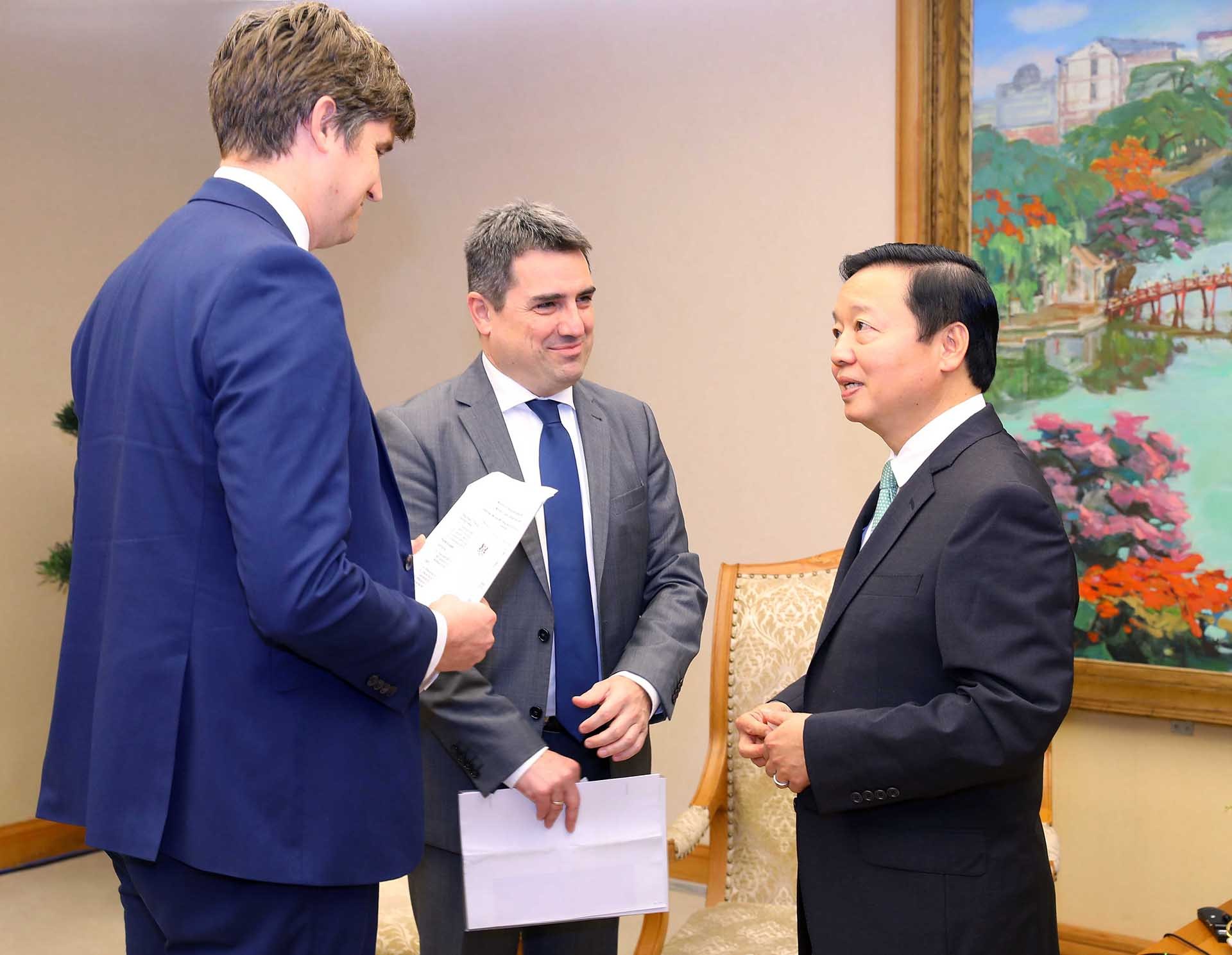 Phó Thủ tướng Trần Hồng Hà tiếp Cố vấn chính về Ngoại giao Năng lượng của EU