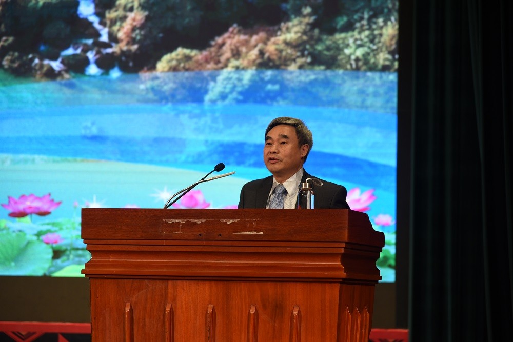 (04.18) Hội thảo cũng nhận được sự góp ý của nguyên lãnh đạo bộ, ban ngành có liên quan - Ảnh: Nguyên Ủy viên Trung ương Đảng, nguyên Thú trưởng Bộ Ngoại giao, nguyên Chủ nhiệm Ủy ban Biên giới Quốc gia Hồ Xuân Sơn góp ý tại Hội thảo. (Ảnh: Minh Quân)