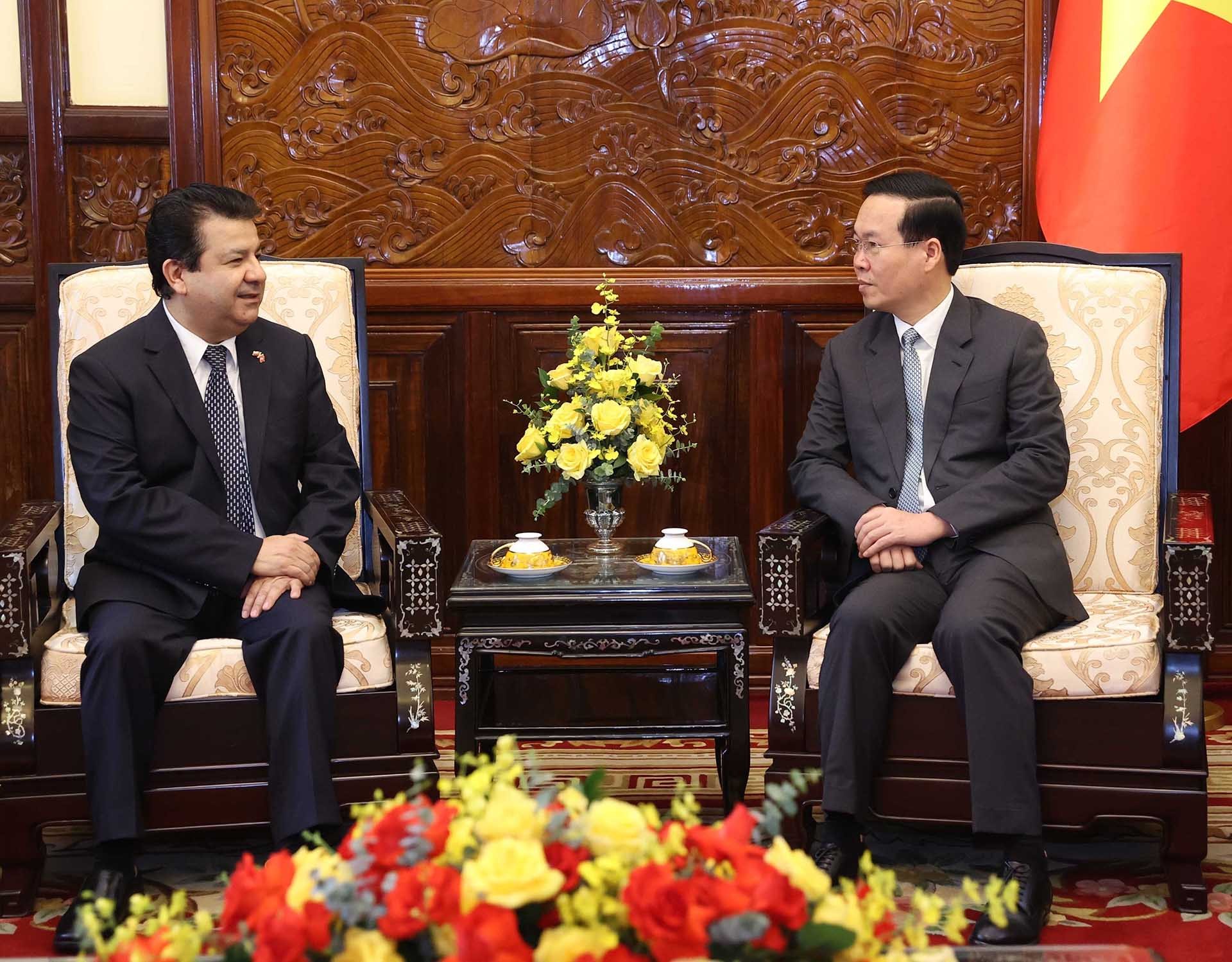 Chủ tịch nước Võ Văn Thưởng tiếp các Đại sứ trình quốc thư Chủ tịch nước Võ Văn Thưởng tiếp các Đại sứ trình quốc thư