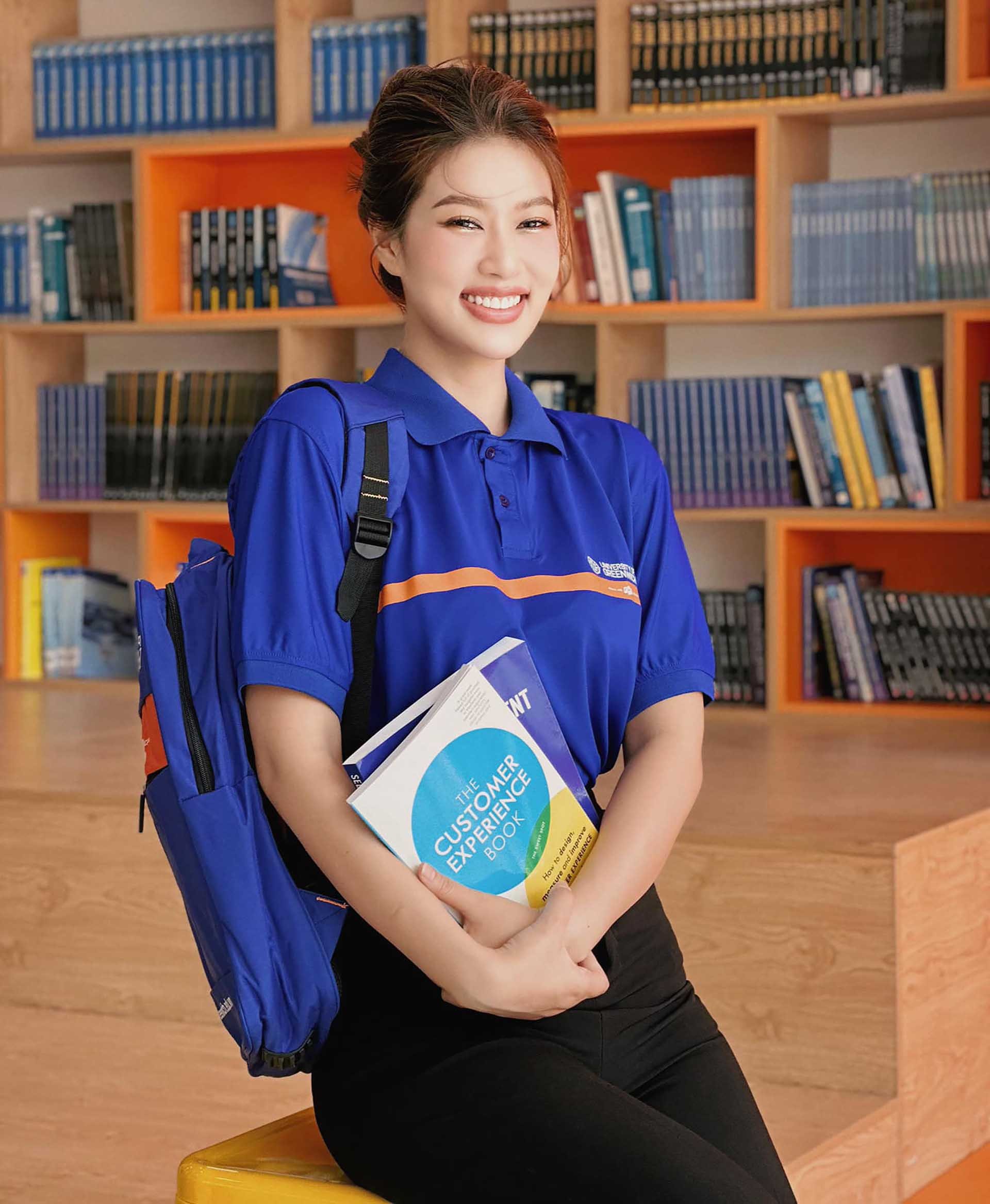 Hoa hậu Đoàn Thiên An truyền cảm hứng đọc sách. (Ảnh: NCVV)