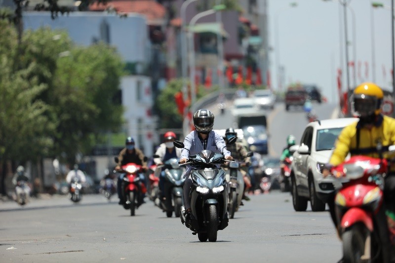 Dự báo, nhiều khu vực tiếp tục nắng nóng trên 40 độ - Hà Nội mức nhiệt trên 30 độ C. (Nguồn: thanhnien)