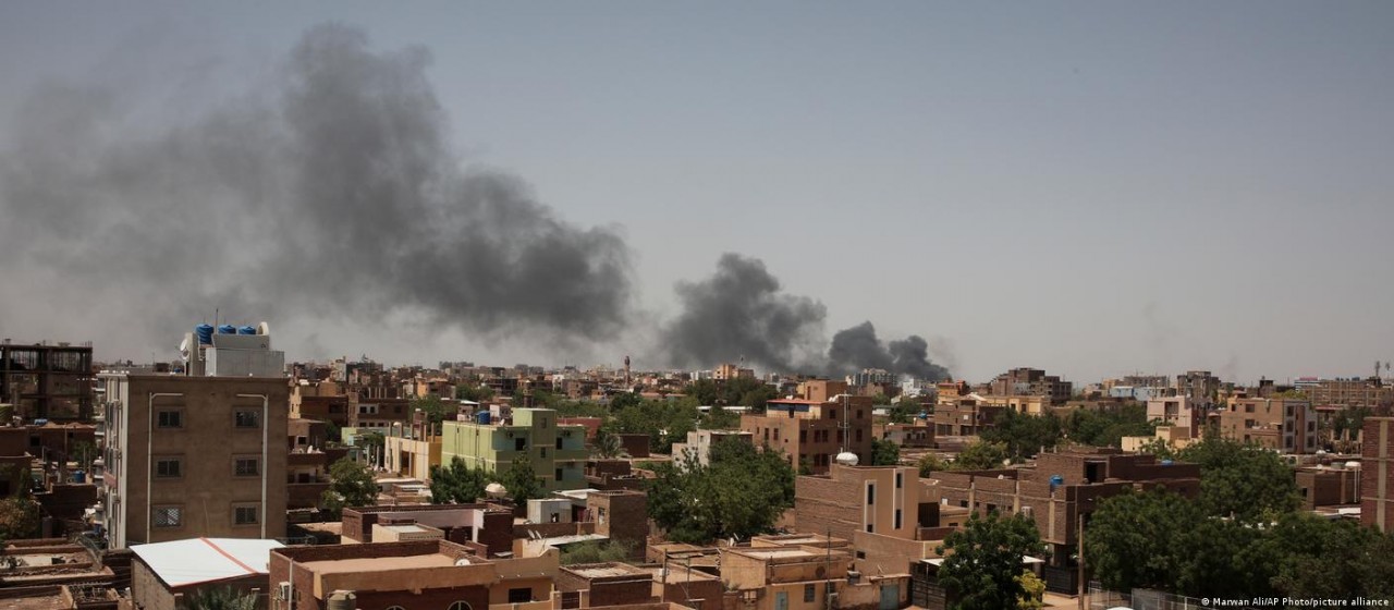 Tình hình Sudan: Mỹ sơ tán nhân viên Đại sứ quán, Thủ tướng Anh họp khẩn Tình hình Sudan: Mỹ sơ tán nhân viên Đại sứ quán, Thủ tướng Anh họp khẩn