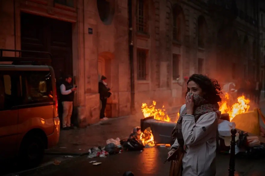 Ảnh ấn tượng tuần (17-23/4): Tổng thống Nga Putin thị sát Kherson, tương lai của Ukraine là thành viên NATO, Moscow-Bắc Kinh 'kề vai sát cánh'