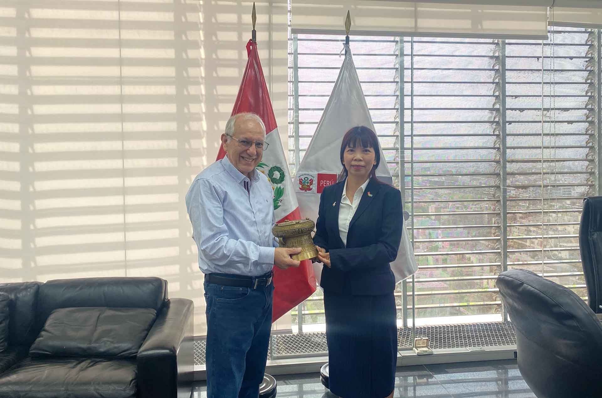 Tăng cường thúc đẩy quan hệ hữu nghị và hợp tác Việt Nam-Peru