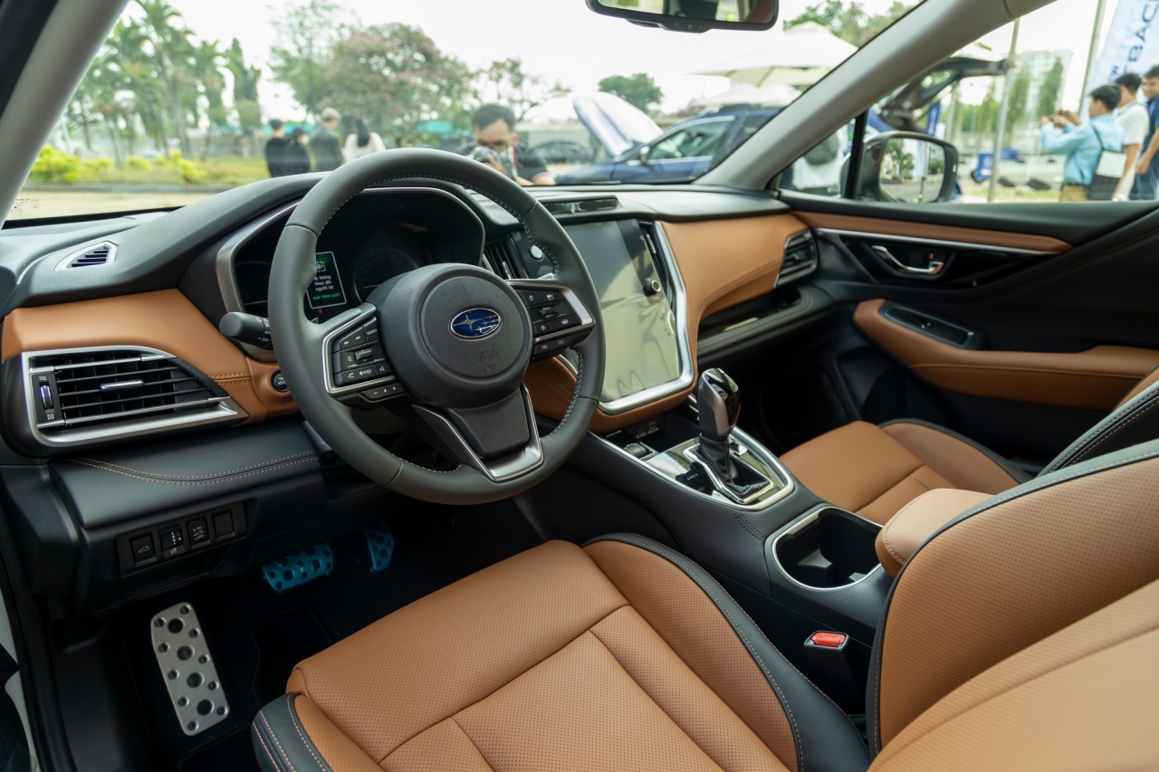 Cận cảnh Subaru Outback 2023 vừa ra mắt, giá 2,099 tỷ đồng