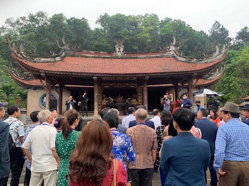 Hành trình ý nghĩa của kiều bào trên vùng đất Tổ Hành trình ý nghĩa của kiều bào trên vùng đất Tổ