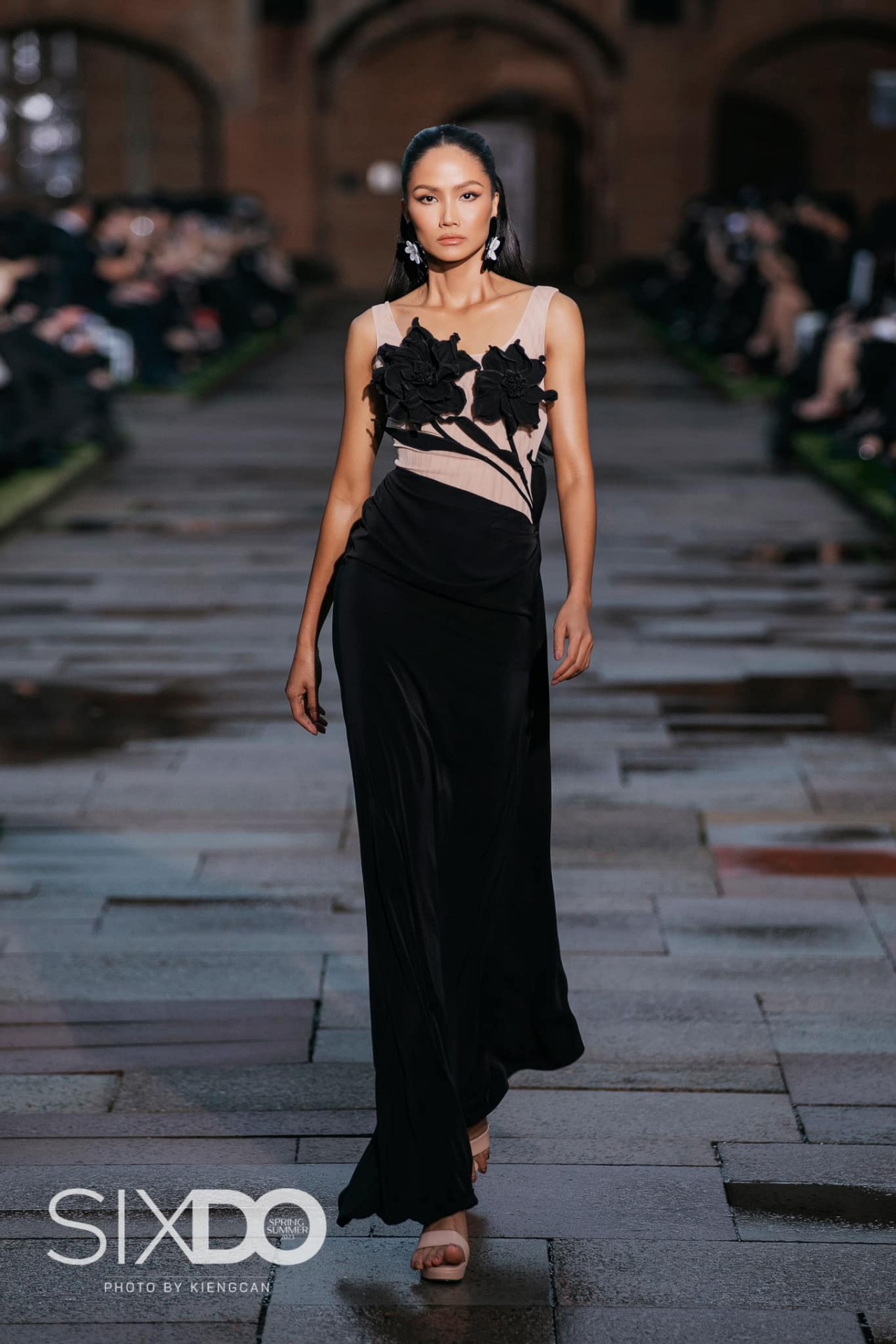 Hoa hậu H’Hen Niê