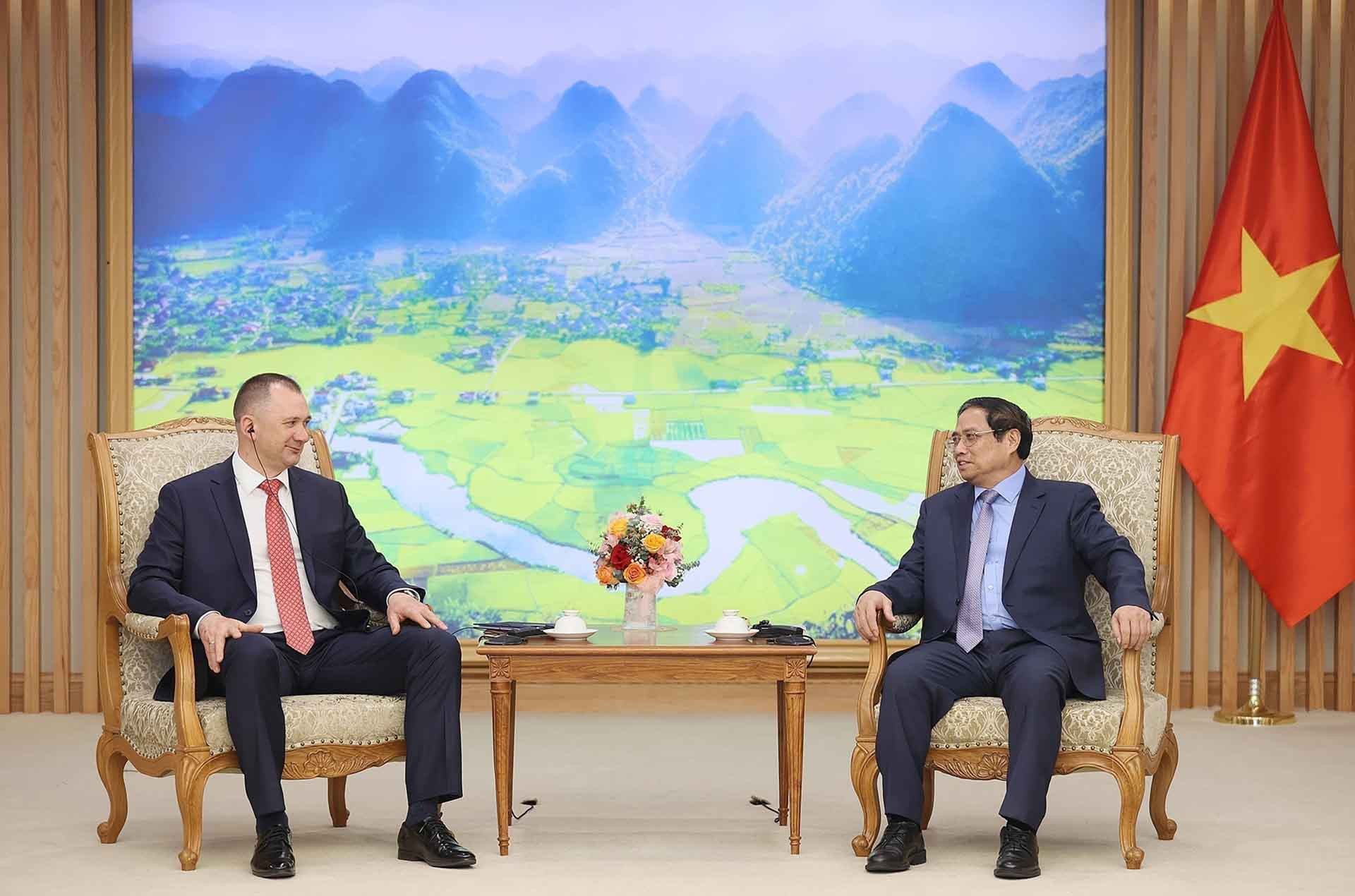 Thủ tướng Phạm Minh Chính tiếp Bộ trưởng Bộ Nội vụ Belarus Ivan Kubrakov. (Nguồn: TTXVN)