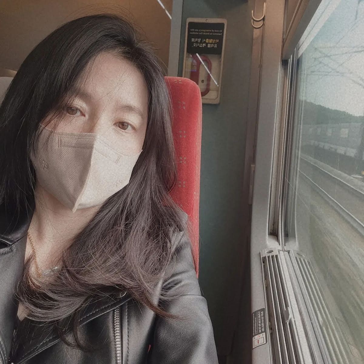 Vẻ đẹp không tuổi của ‘quốc bảo nhan sắc’ xứ Hàn Lee Young Ae