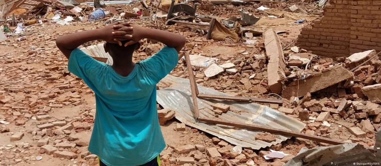 Điểm tin thế giới sáng 27/4: Chủ tịch Trung Quốc-Ukraine điện đàm, Nga-Na Uy trả đũa ngoại giao, Czech thông qua DCA với Mỹ