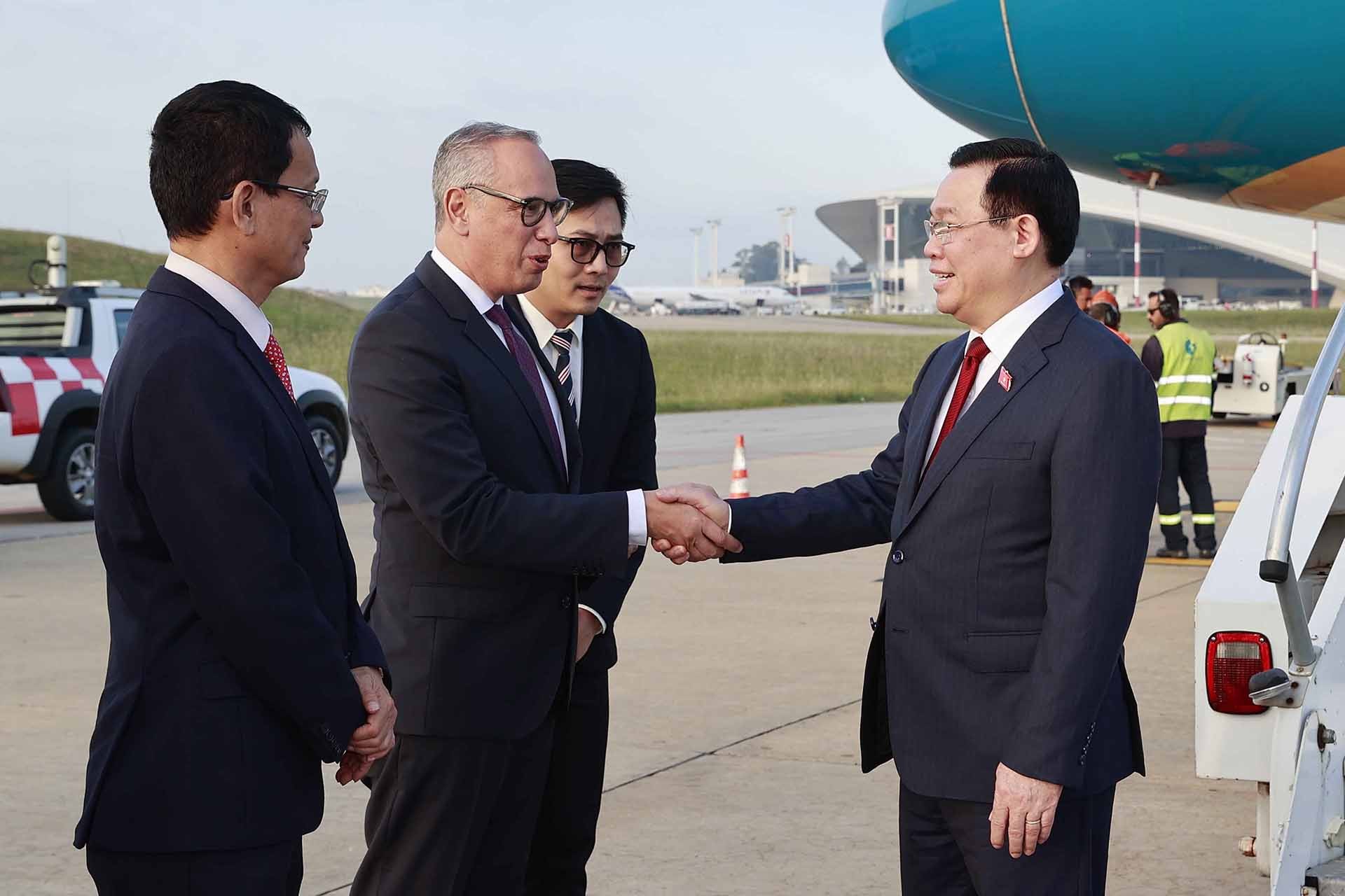 Việt Nam luôn hoan nghênh, tạo điều kiện cho cộng đồng doanh nghiệp 3 tỉnh miền Trung Argentina tìm hiểu cơ hội kinh doanh và đầu tư