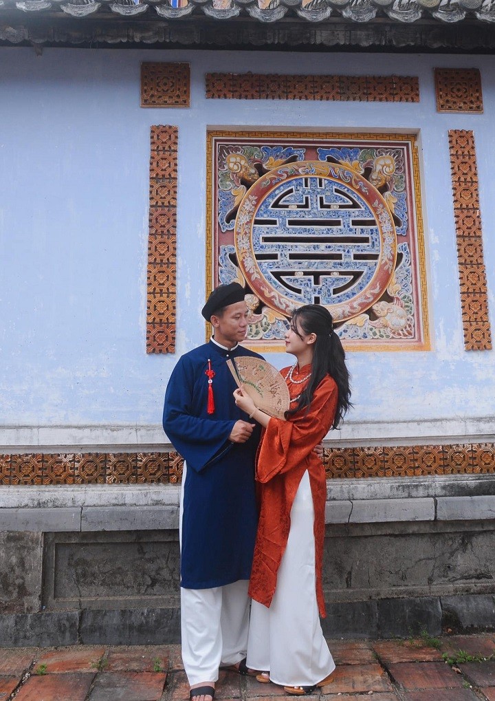 Ngọc Hải và Thùy Dương làm đám cưới năm 2018 sau gần 4 năm tìm hiểu. Cặp trai tài gái sắc hiện có hai cô con gái, Sunny (5 tuổi) và Kem (một tuổi).