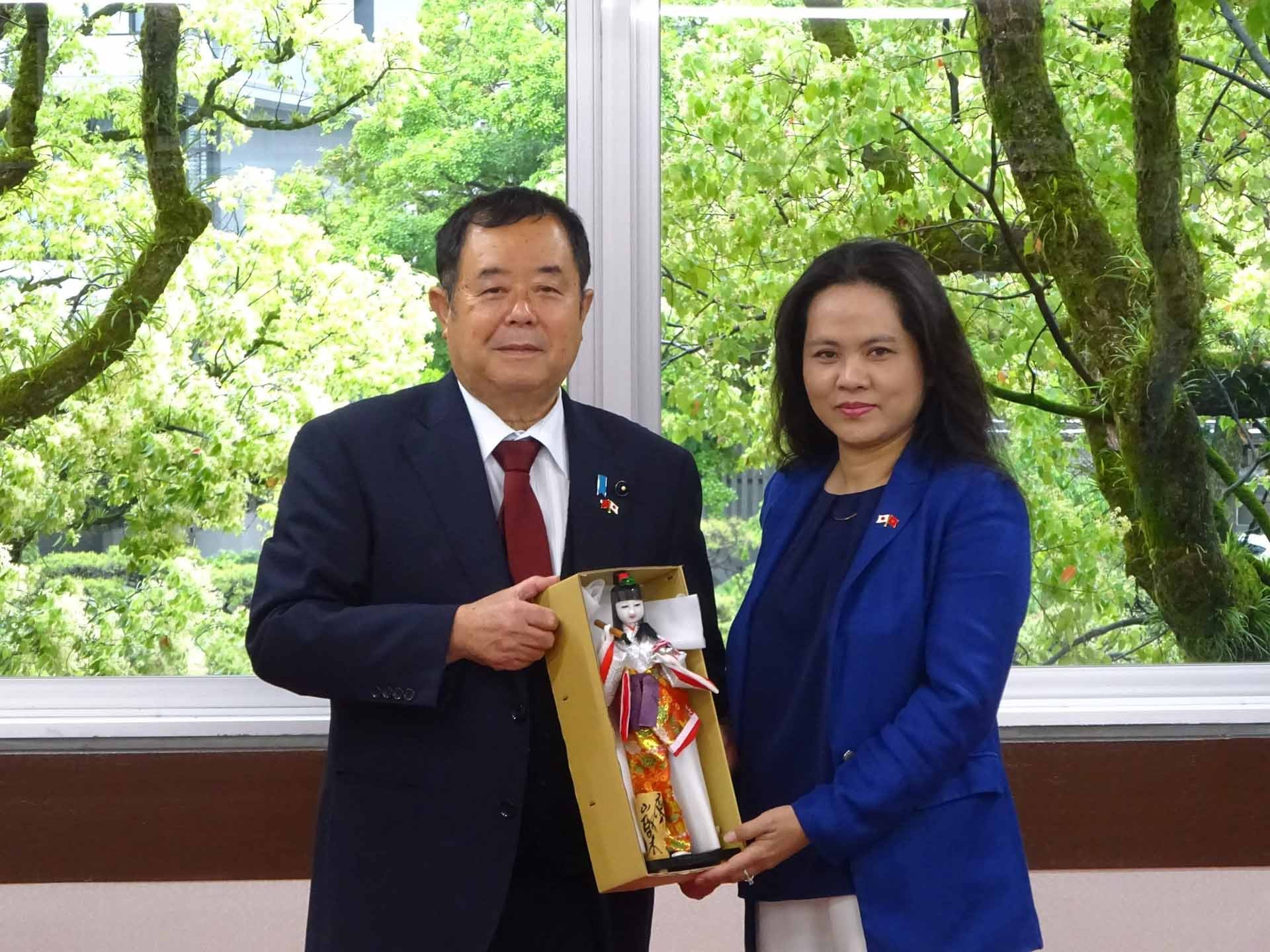 Thúc đẩy giao lưu, hợp tác về du lịch và nông nghiệp với tỉnh Miyazaki, Nhật Bản