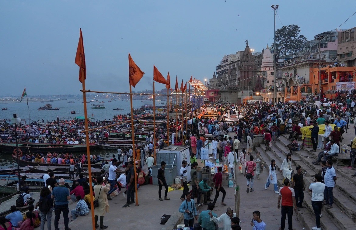 Varanasi: Thành phố linh thiêng bên bờ sông Hằng