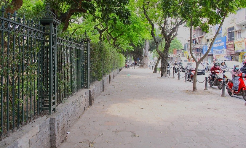 Dự báo thời tiết đêm nay và ngày mai (27-28/4): Hà Nội và cả nước ngày nắng, Đông Nam Bộ nắng nóng; Đông Bắc Bộ chiều mai cục bộ mưa to đến rất to