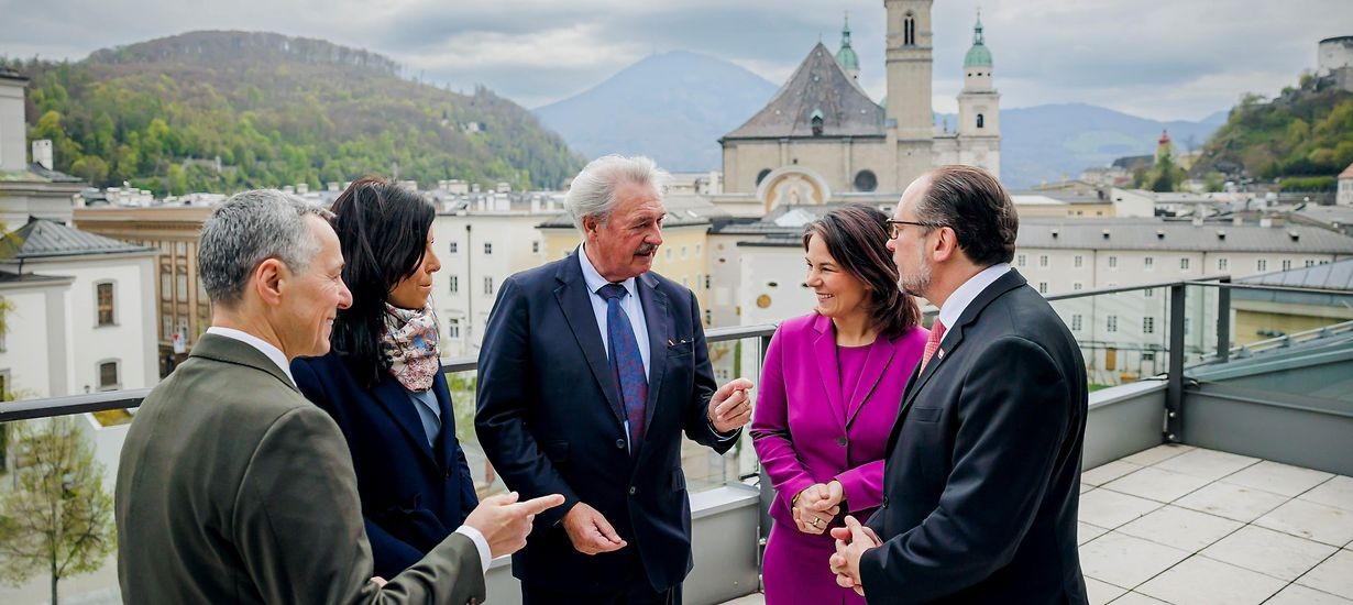 Điểm tin thế giới sáng 28/4: