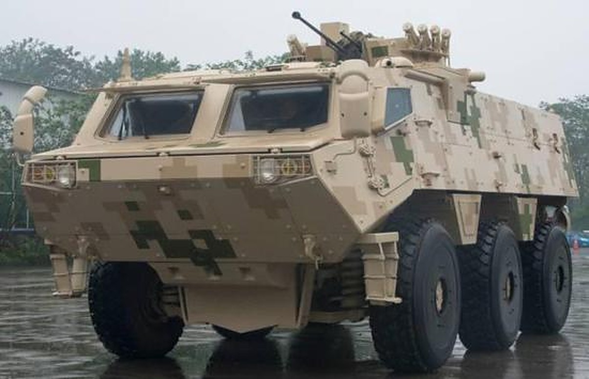 (04.28) Xe bọc thép chống mìn VN2C của Norinco (Trung Quốc) năm trong lô hàng quân sự vừa được Mali tiếp nhận ngày 27/4. (Nguồn: Defence Online) (04.28) Xe bọc thép chống mìn VN2C của Norinco (Trung Quốc) năm trong lô hàng quân sự vừa được Mali tiếp nhận ngày 27/4. (Nguồn: Defence Online)