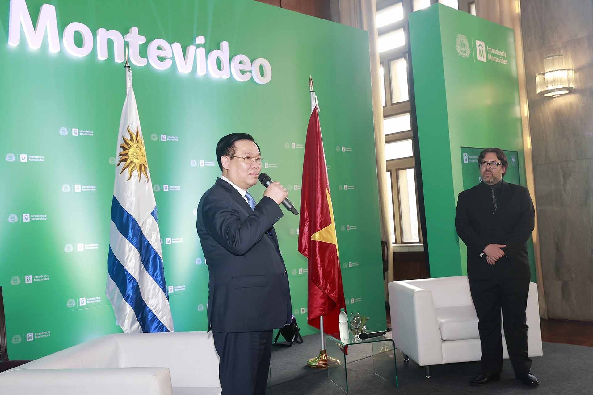 Chủ tịch Quốc hội Vương Đình Huệ phát biểu. (Nguồn: TTXVN)