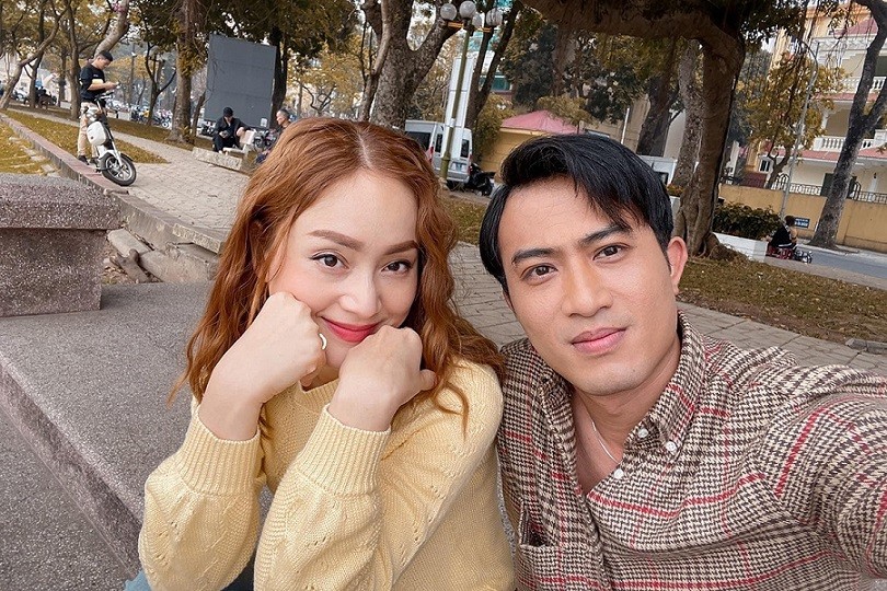 Gia đình mình vui bất thình lình: Diễn viên Lan Phương đăng ảnh và kể chuyện hậu trường đóng phim cùng Khả Ngân