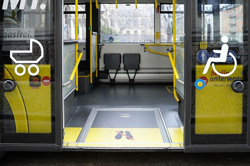 Đức áp dụng giá vé giao thông công cộng đồng giá mới, phe đối lập lên tiếng