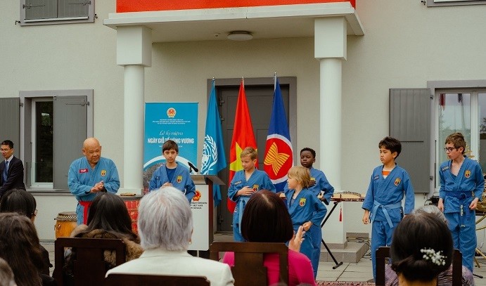 Lễ kỷ niệm ngày Giỗ tổ Hùng Vương tại Geneva, Thuỵ Sỹ Lễ kỷ niệm ngày Giỗ tổ Hùng Vương tại Geneva, Thuỵ Sỹ