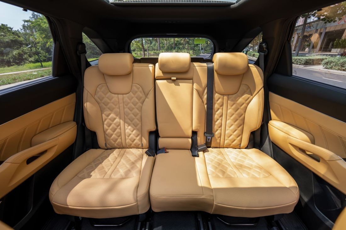 Cận cảnh Kia Sorento 2023 tại Việt Nam, giá bán từ 1,2 tỷ đồng