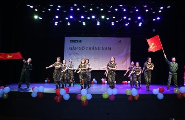 Cộng đồng người Việt gặp gỡ tháng Năm tại Macau, Trung Quốc Cộng đồng người Việt gặp gỡ tháng Năm tại Macau, Trung Quốc