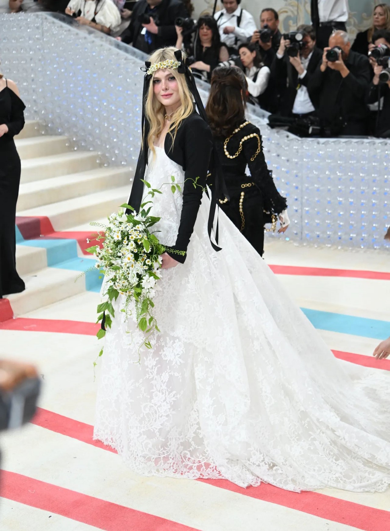 Thảm đỏ Met Gala 2023: Tôn vinh nhà thiết kế tài ba Karl Lagerfeld