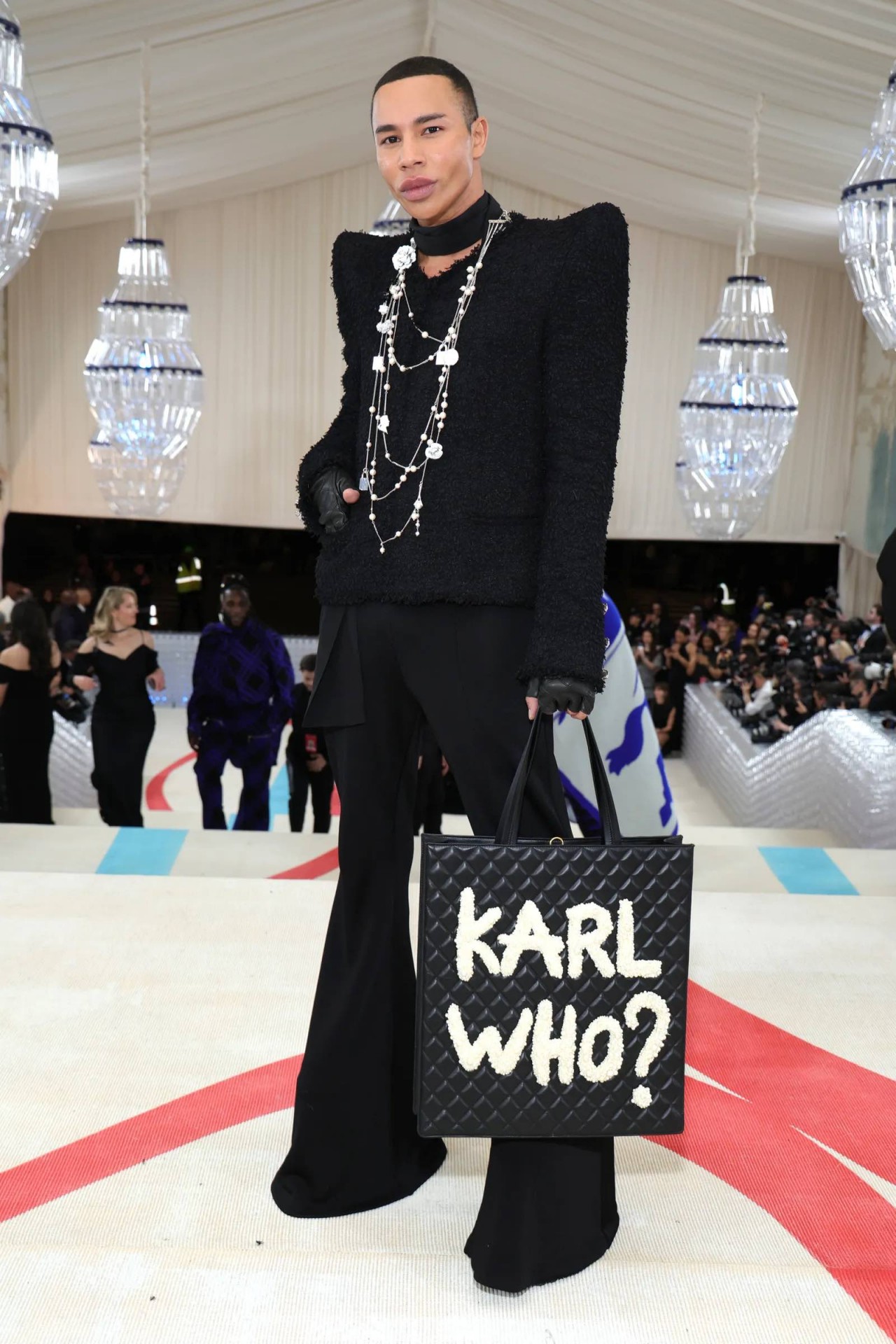 Thảm đỏ Met Gala 2023: Tôn vinh nhà thiết kế tài ba Karl Lagerfeld