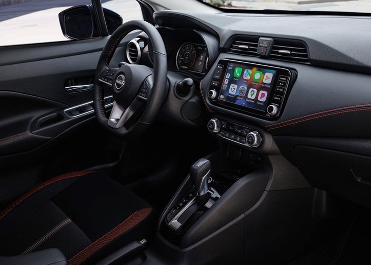 Cách bài trí bên trong nội thất của Almera mới không khác so với bản cũ