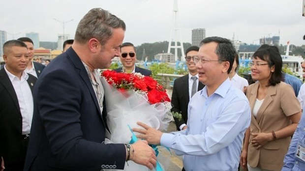 Thủ tướng Luxembourg lần đầu tiên đến Vịnh Hạ Long
