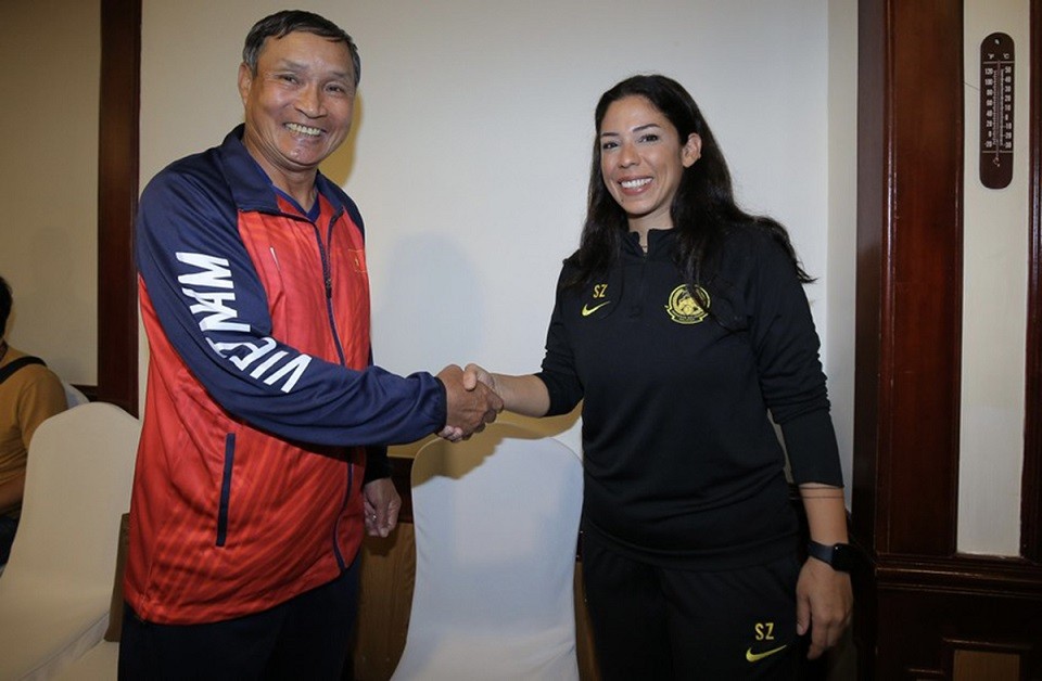 Đội tuyển nữ Malaysia: Chân dung và những thành tích nổi bật của HLV nữ duy nhất của bóng đá SEA Games 32