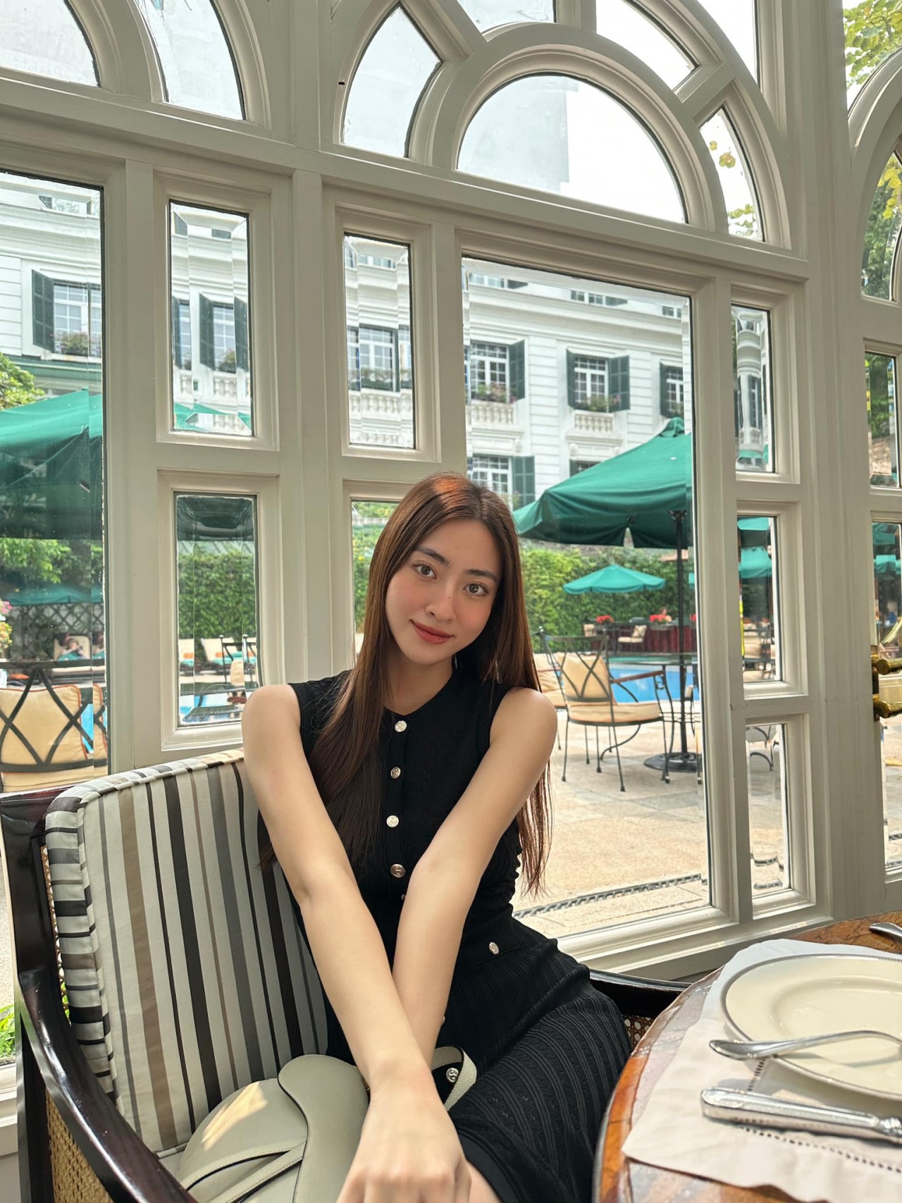 Thời trang đời thường năng động của Lương Thùy Linh