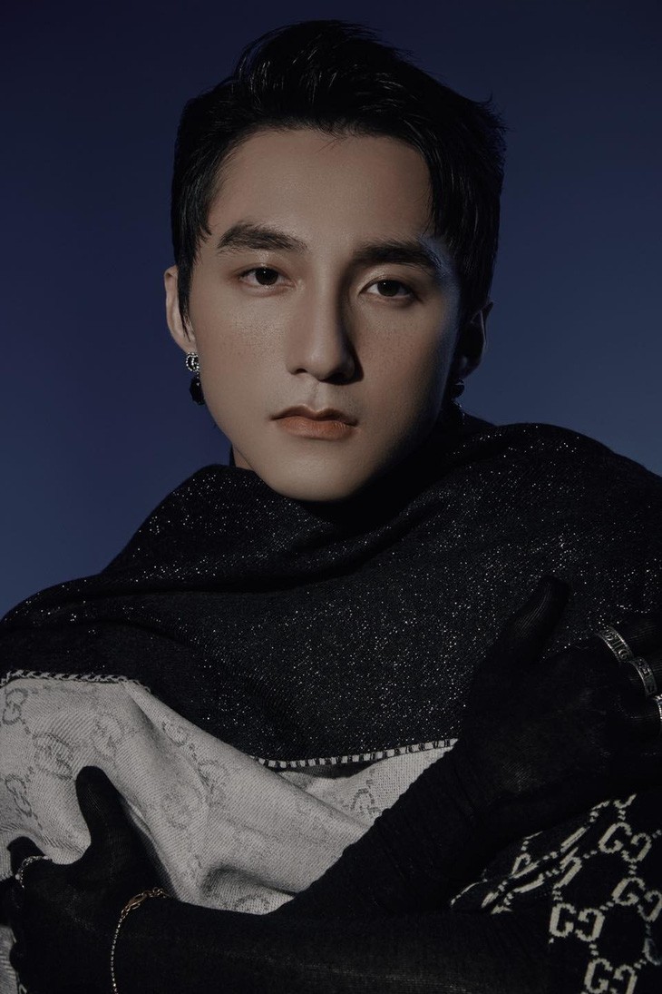 Sơn Tùng M-TP hát tiếng Anh ngày trở lại Sơn Tùng M-TP hát tiếng Anh ngày trở lại