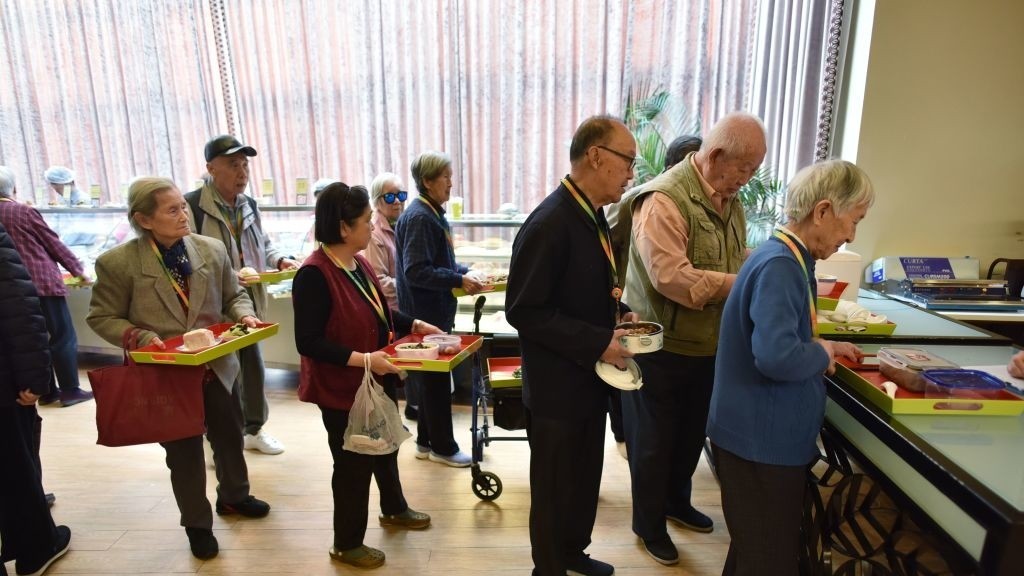 trung quoc dau dau vi suy giam dan so kinh te the gioi cung va lay