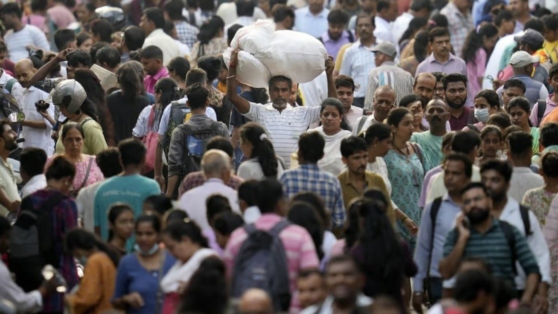 tro thanh quoc gia dong dan nhat the gioi an do co duoc loi the vang trong cuoc so gang voi trung quoc