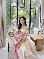 Nhan sắc hút hồn của Á hậu Trịnh Thùy Linh