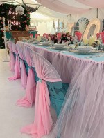 Đám cưới dễ thương, xinh xắn và tiết kiệm từ việc tái chế hàng phế liệu