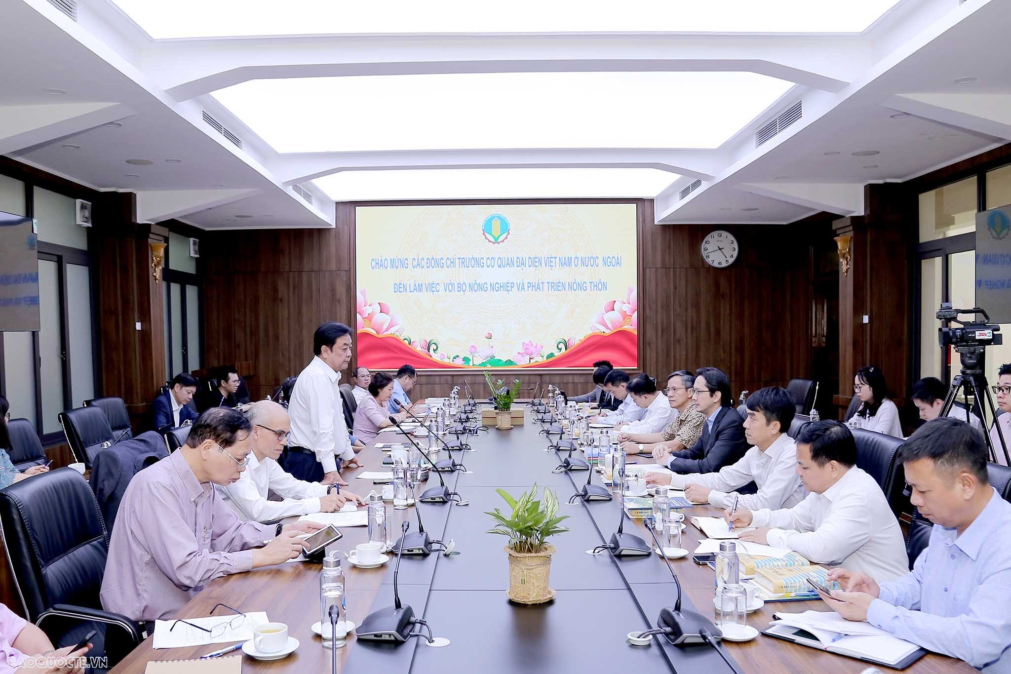 Phát huy hơn nữa sự phối hợp trong và ngoài nước để đấu tranh bảo vệ lợi ích của nông, lâm, thủy sản Việt Nam