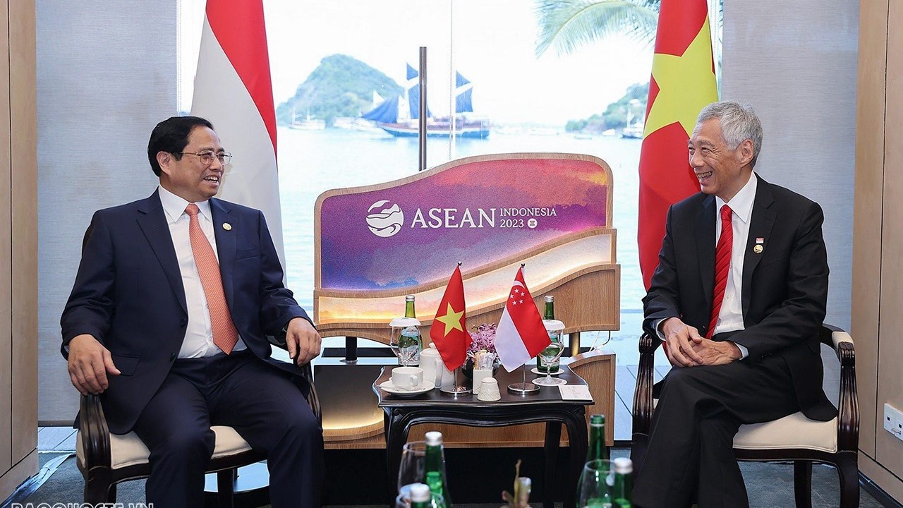 ASEAN 42: Việt Nam-Singapore nhất trí sớm thống nhất bổ sung, sửa đổi, nâng cấp Hiệp định khung Kết nối hai nền kinh tế