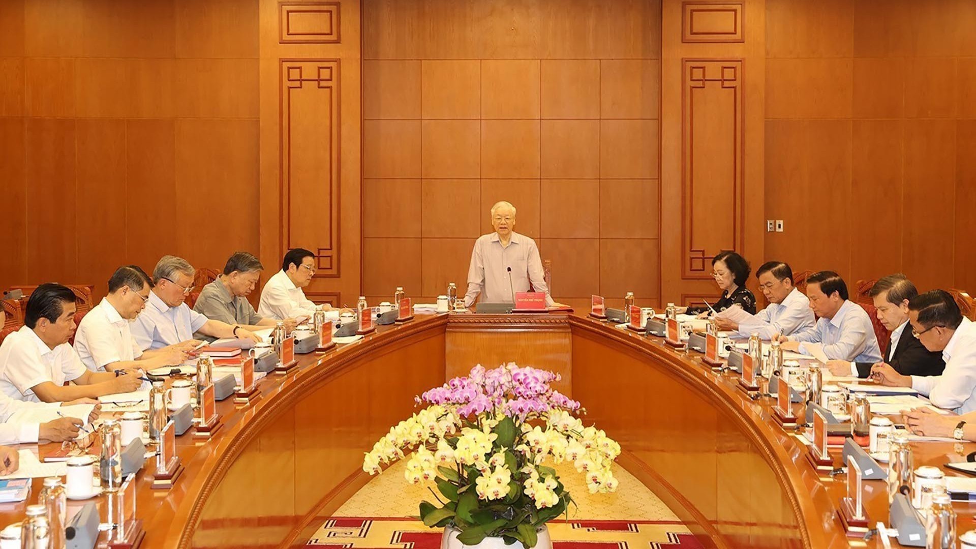 tong bi thu nguyen phu trong chu tri hop thuong truc ban chi dao trung uong ve phong chong tham nhung tieu cuc