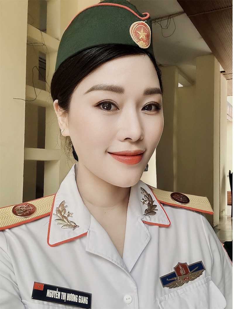 NSƯT Hương Giang sở hữu chất giọng nữ cao trữ tình Soprano NSƯT Hương Giang sở hữu chất giọng nữ cao trữ tình Soprano
