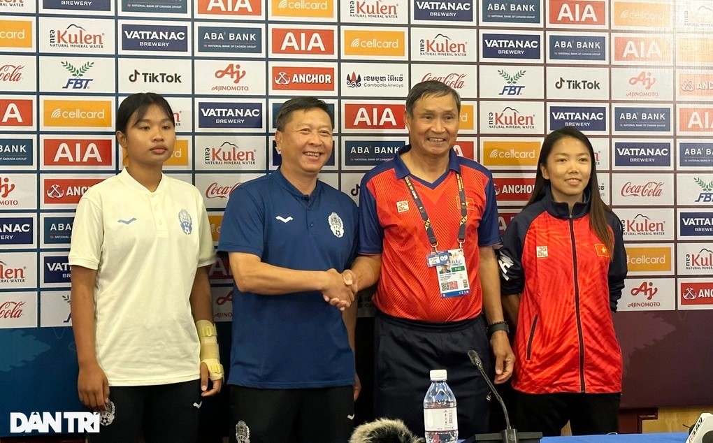 Nữ Việt Nam vs nữ Campuchia: Huỳnh Như khẳng định, toàn đội sẽ tập trung, đá quyết tâm và giành chiến thắng