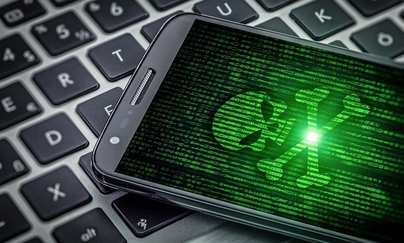 Mã độc có thể mã hóa dữ liệu, thay đổi mã PIN, mật khẩu đăng nhập vào smartphone để buộc người dùng phải trả tiền chuộc Mã độc có thể mã hóa dữ liệu, thay đổi mã PIN, mật khẩu đăng nhập vào smartphone để buộc người dùng phải trả tiền chuộc