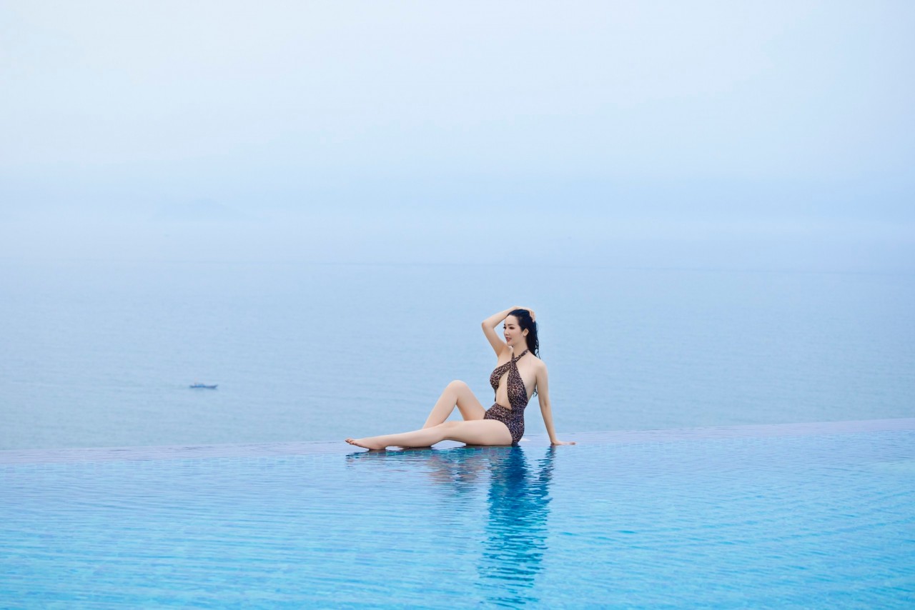 Body nóng bỏng của Hoa hậu Giáng My