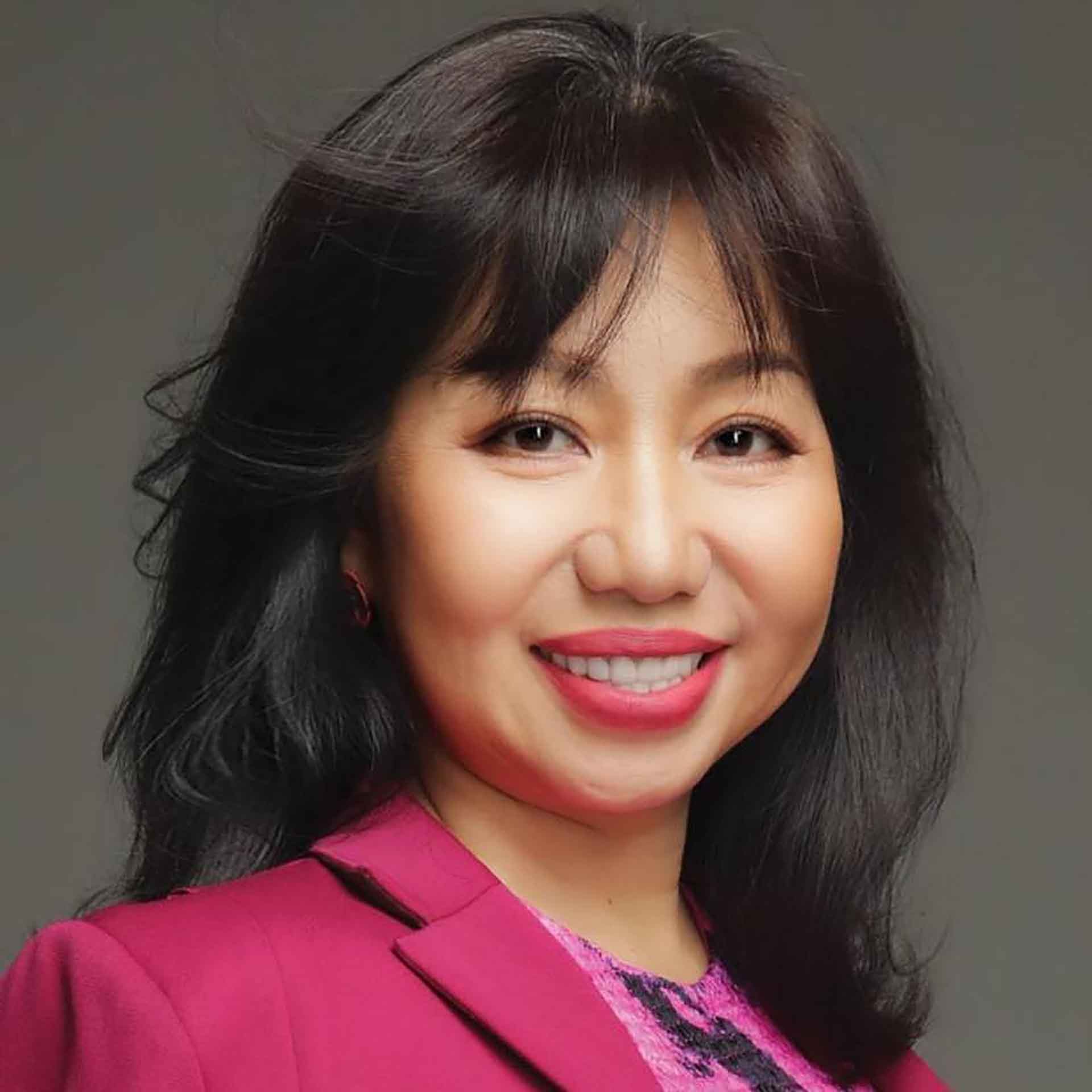 Tô Thụy Diễm Quyên, Chuyên gia giáo dục, Nhà sáng lập, Giám đốc điều hành InnEdu. Tô Thụy Diễm Quyên, Chuyên gia giáo dục, Nhà sáng lập, Giám đốc điều hành InnEdu.